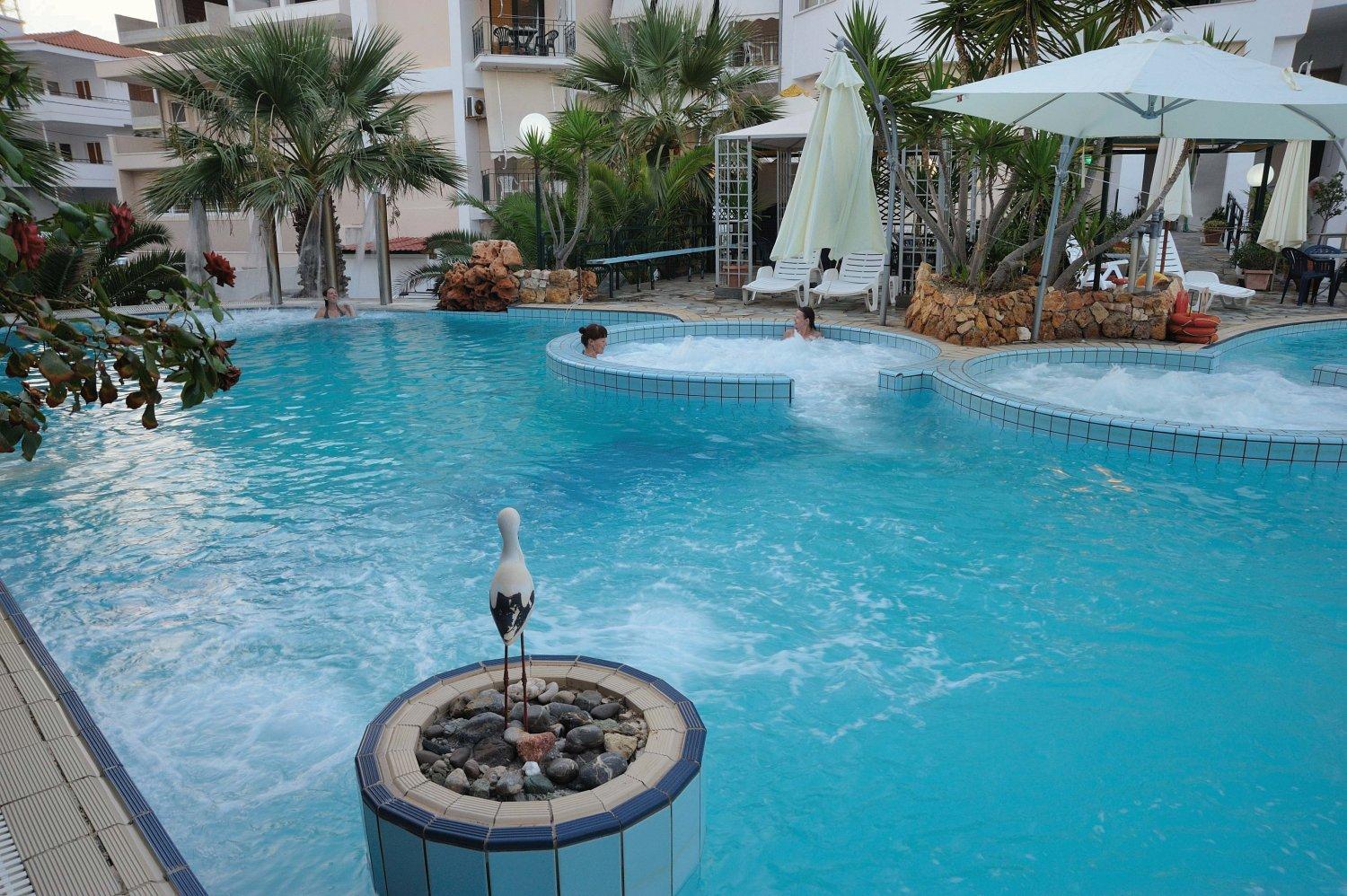 Kentrikon Hotel & Spa Loutra Edipsou  Exteriér fotografie